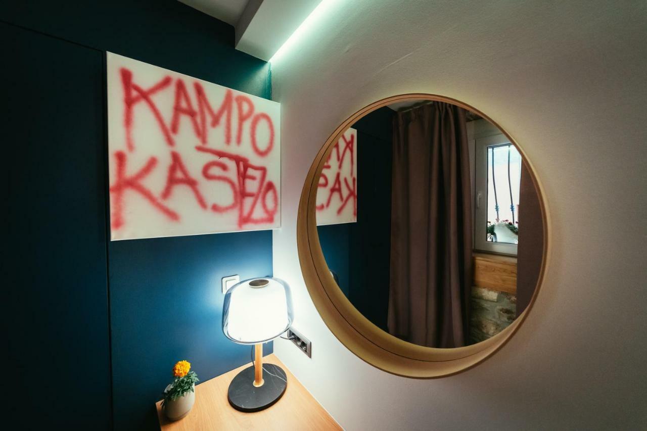 Appartamento Em Kastelo Zara Esterno foto